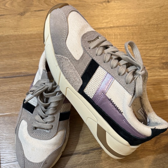 Gola Shoes - Gola Women’s Sneakers in Beige and Navy